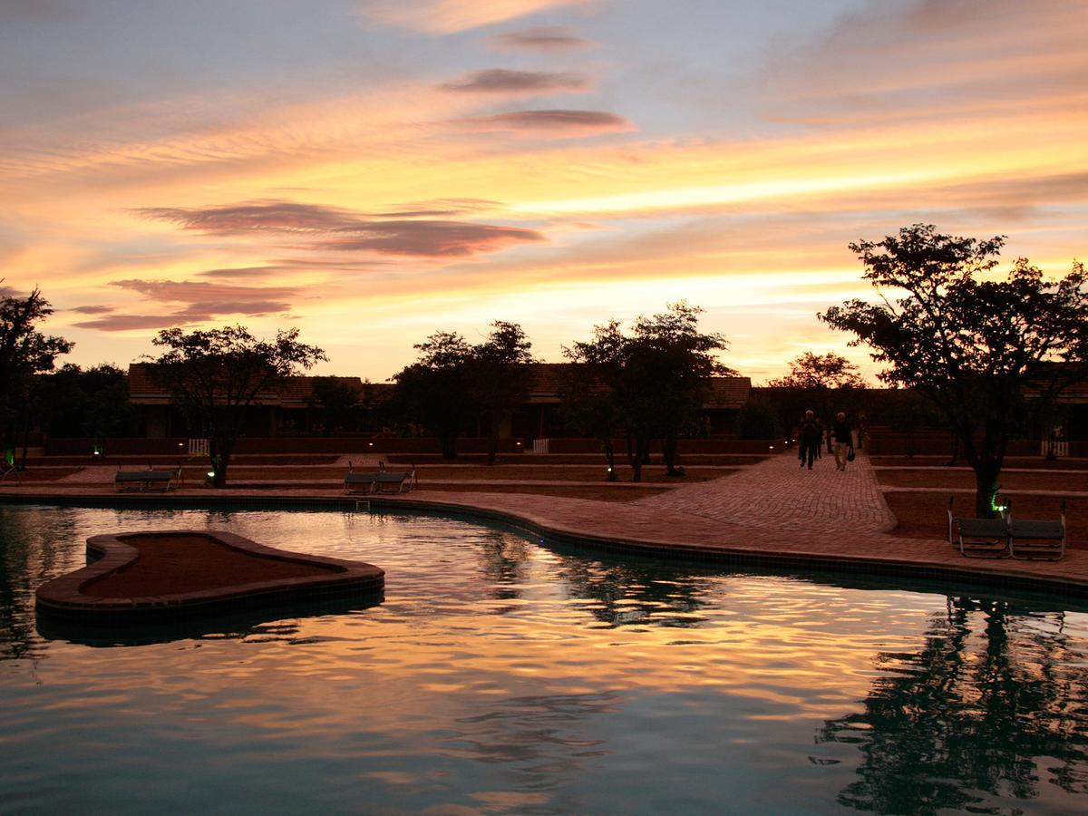 Gondwana Damara Mopane Lodge Mopane Pos Exterior foto