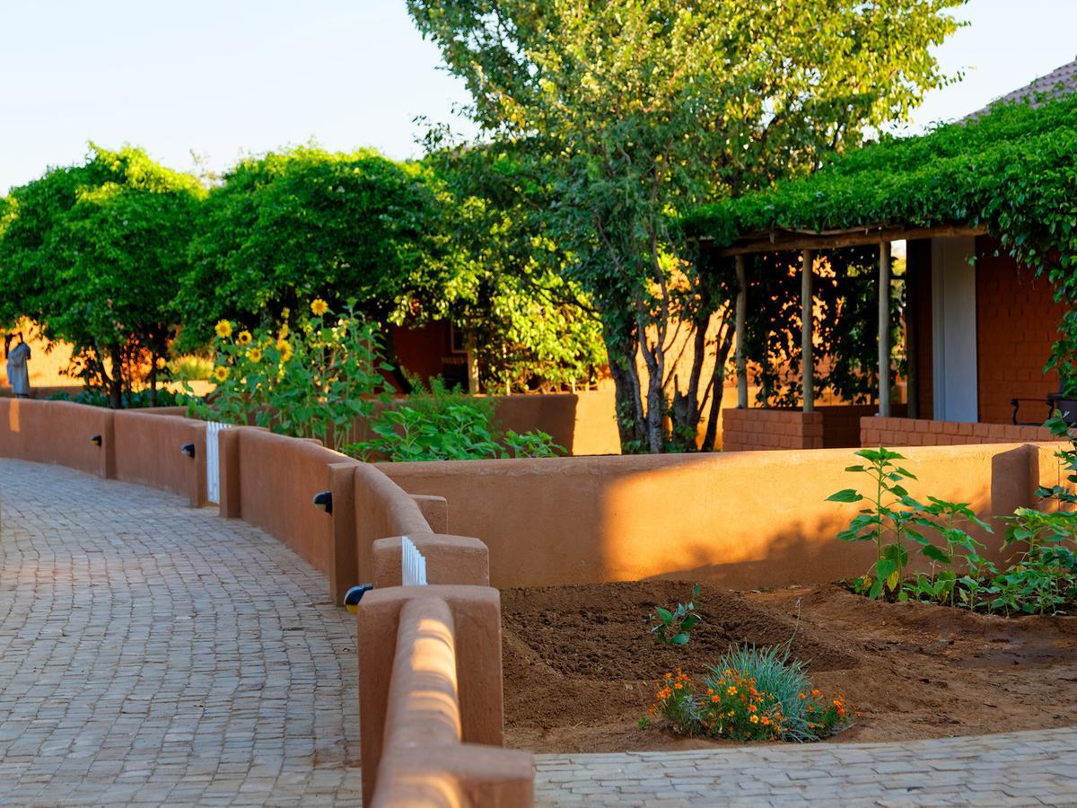 Gondwana Damara Mopane Lodge Mopane Pos Exterior foto